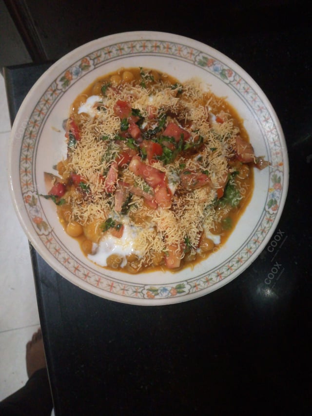 Delicious Aloo Tikki Chaat prepared by COOX