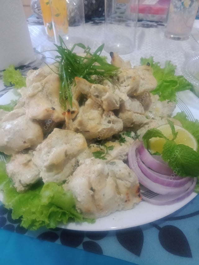 Delicious Murgh Malai Tikka prepared by COOX