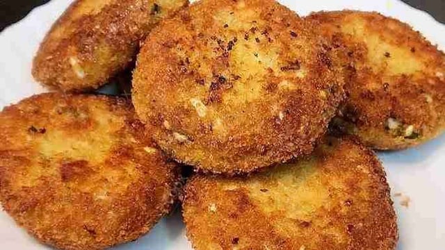 Delicious Veg Cutlets prepared by COOX