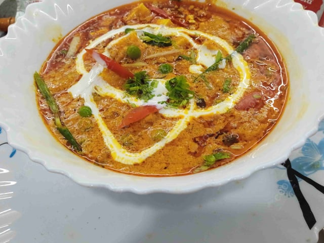 Delicious Matar Paneer prepared by COOX