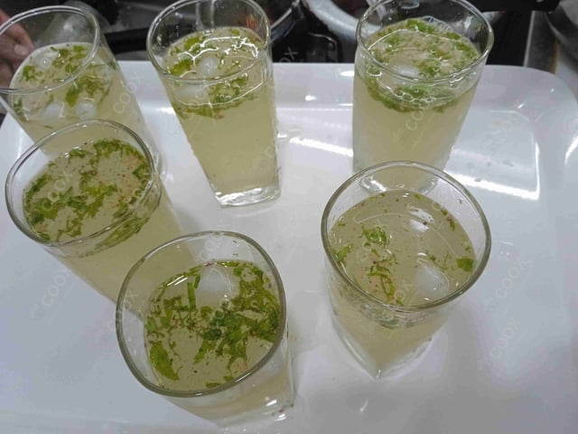 Delicious Virgin Mojito prepared by COOX