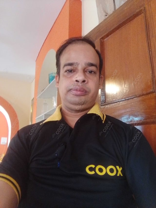 Chef from COOX at bookings. Professional cooks chefs at home