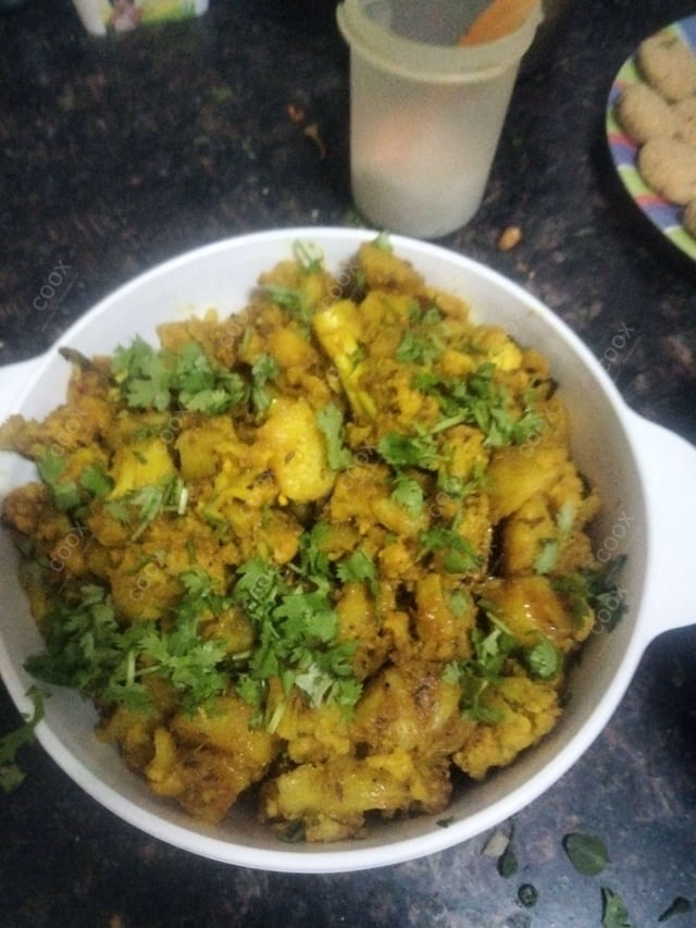 Delicious Aloo Gobhi prepared by COOX