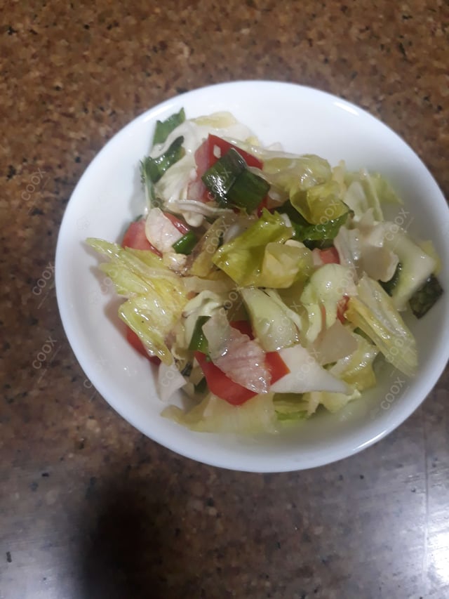 Delicious Fattoush Salad prepared by COOX