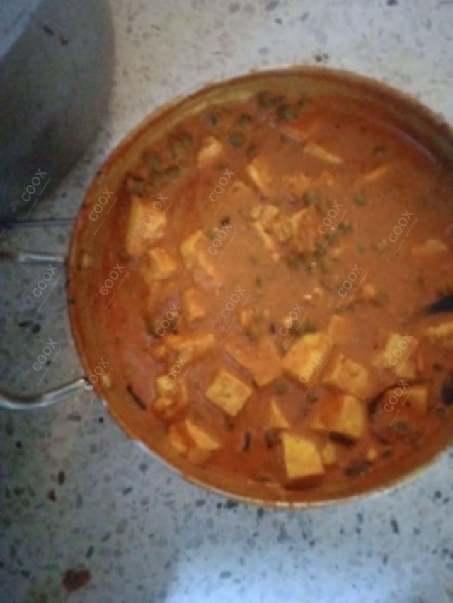 Delicious Shahi Paneer prepared by COOX