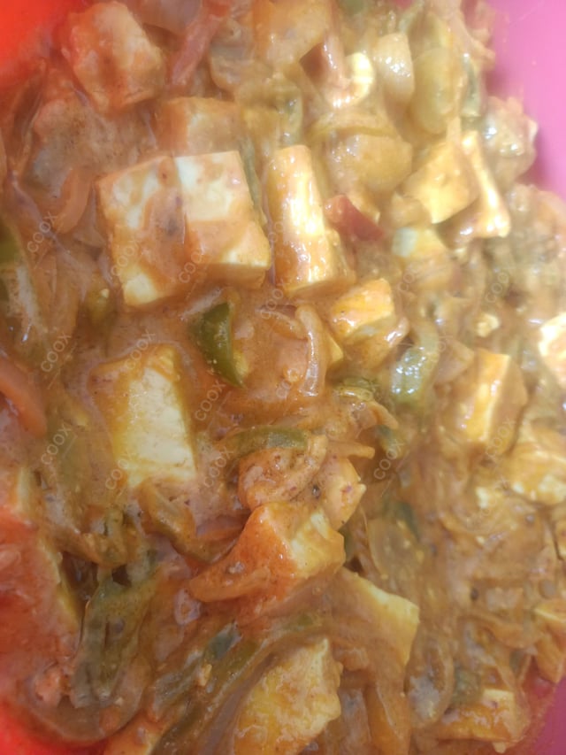 Delicious Kadhai Paneer prepared by COOX