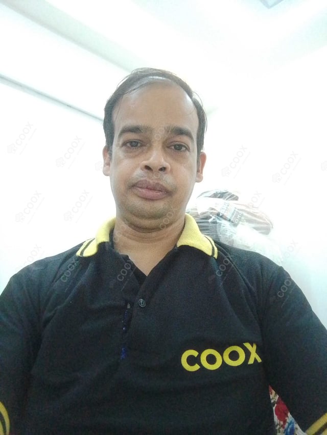 Chef from COOX at bookings. Professional cooks chefs at home