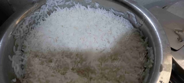 Delicious Steamed Rice prepared by COOX