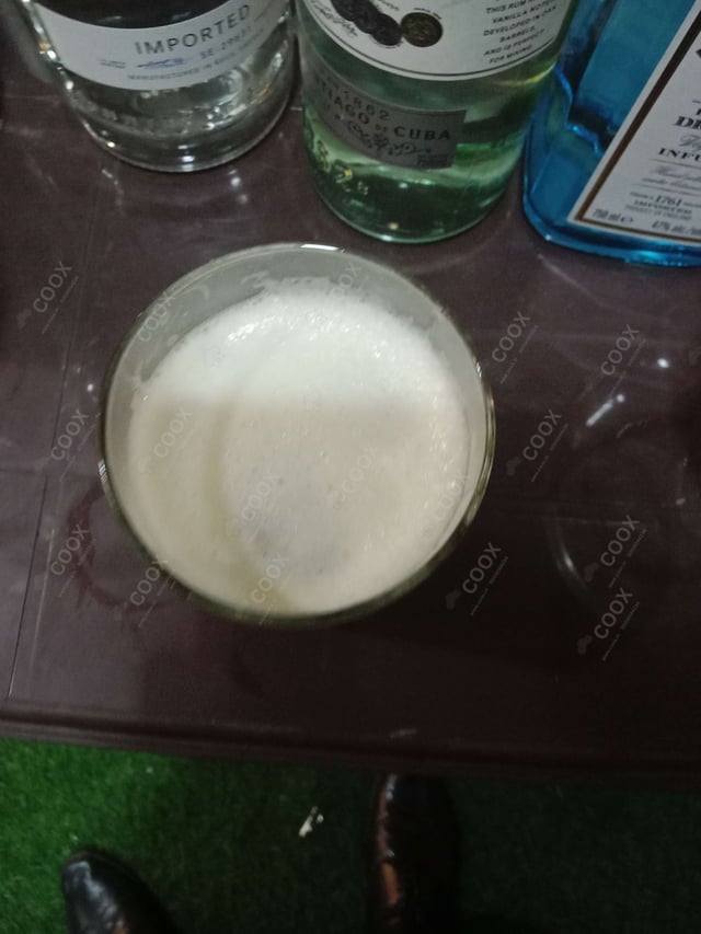 Delicious Whiskey Sour prepared by COOX