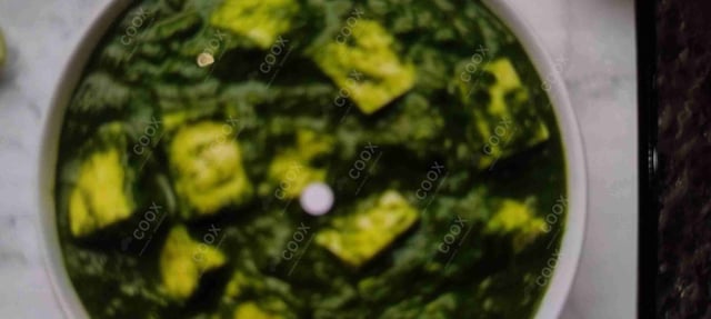 Delicious Palak Paneer prepared by COOX