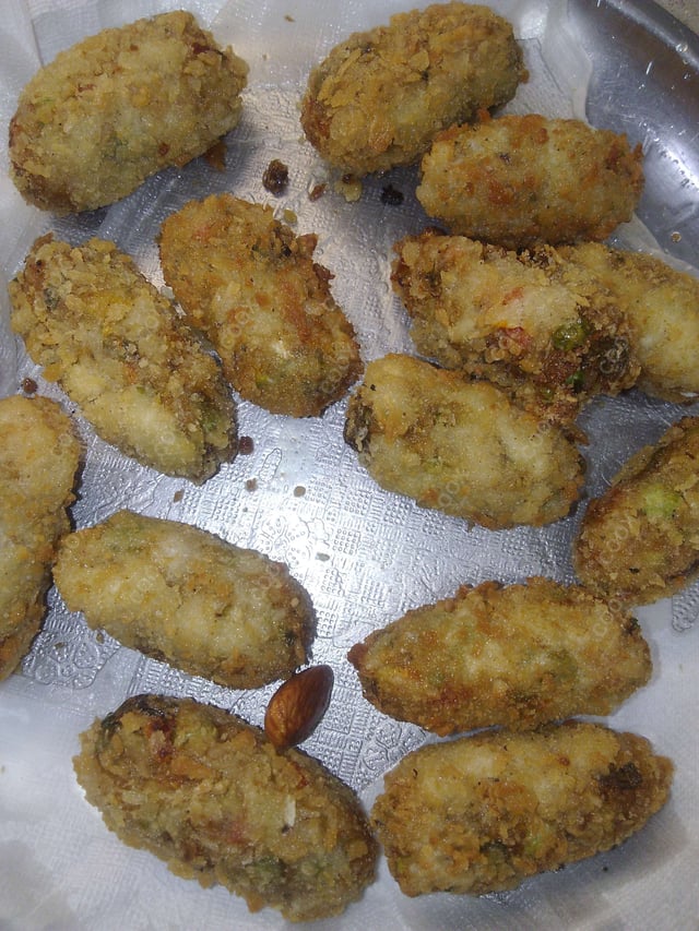 Delicious Veg Cutlets prepared by COOX