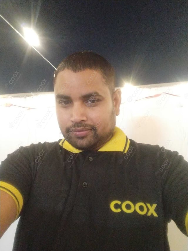 Chef from COOX at bookings. Professional cooks chefs at home