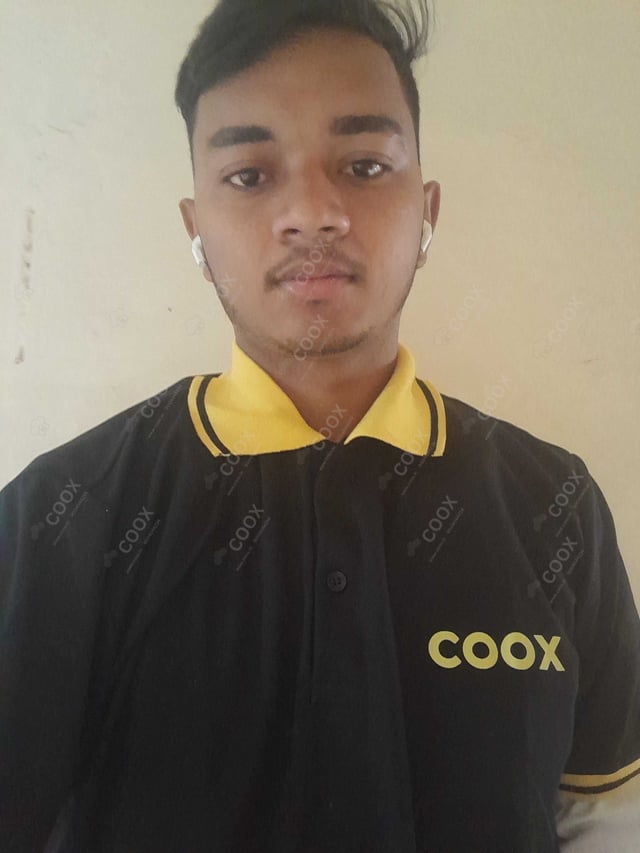 Chef from COOX at bookings. Professional cooks chefs at home