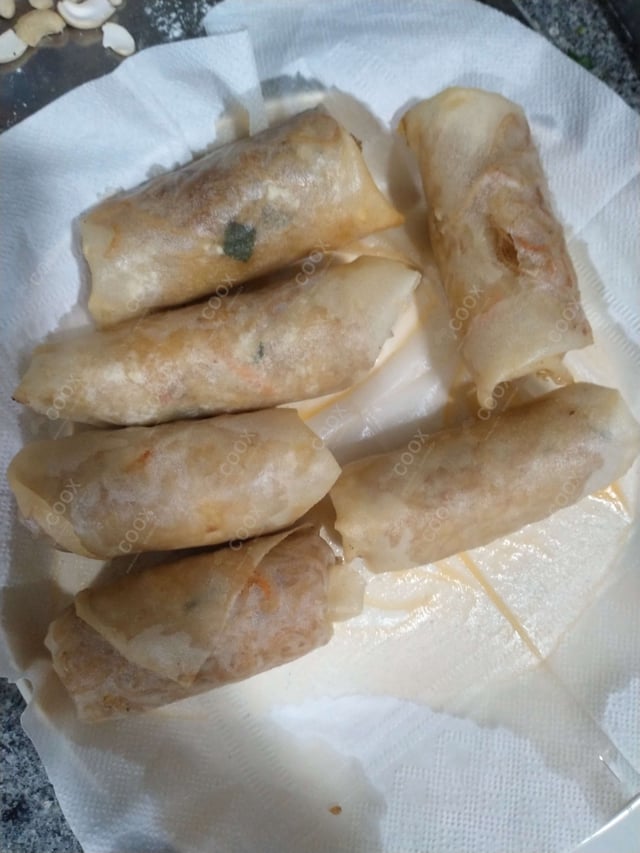 Delicious Veg Spring Rolls prepared by COOX