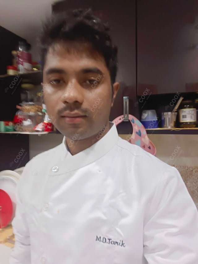 Chef from COOX at bookings. Professional cooks chefs at home