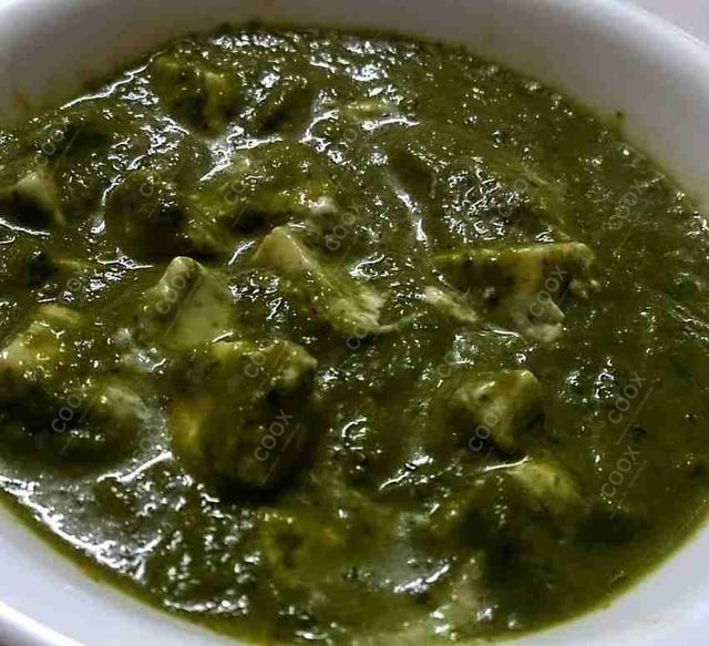 Delicious Palak Paneer prepared by COOX