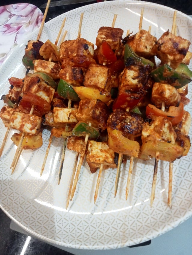 Delicious Paneer Shashlik prepared by COOX