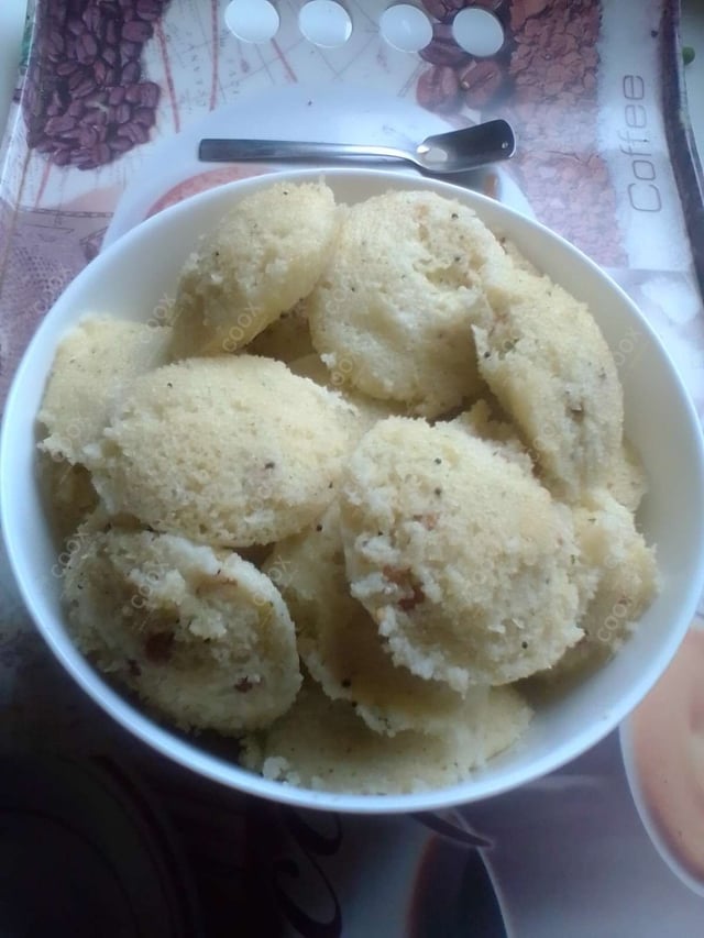 Delicious Idli Sambhar prepared by COOX