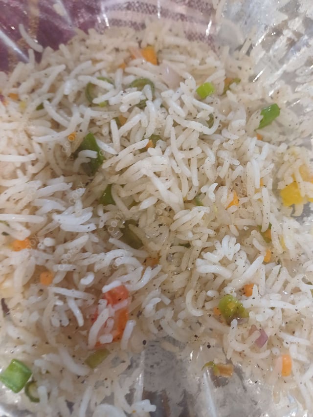 Delicious Veg Fried Rice prepared by COOX