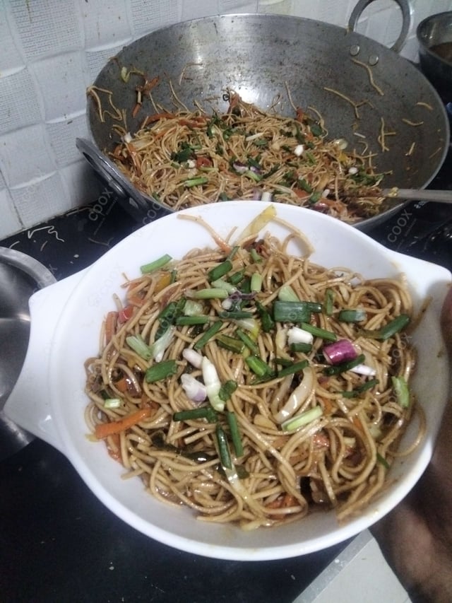 Delicious Veg Hakka Noodles prepared by COOX