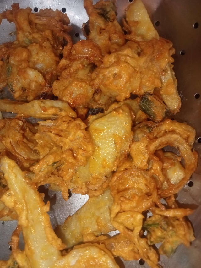 Delicious Mix Pakode prepared by COOX