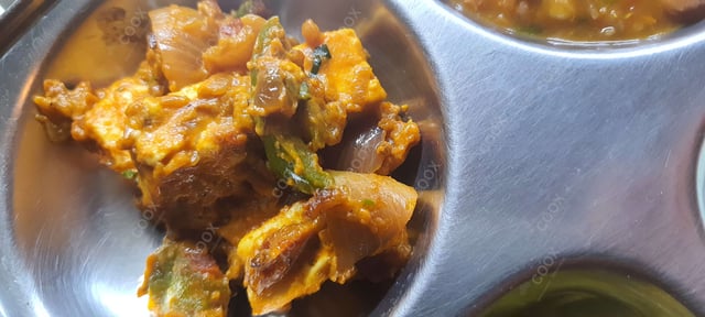 Delicious Kadhai Paneer prepared by COOX