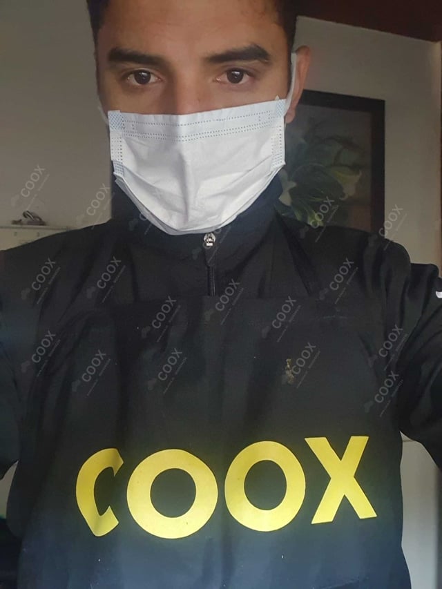 Chef from COOX at bookings. Professional cooks chefs at home