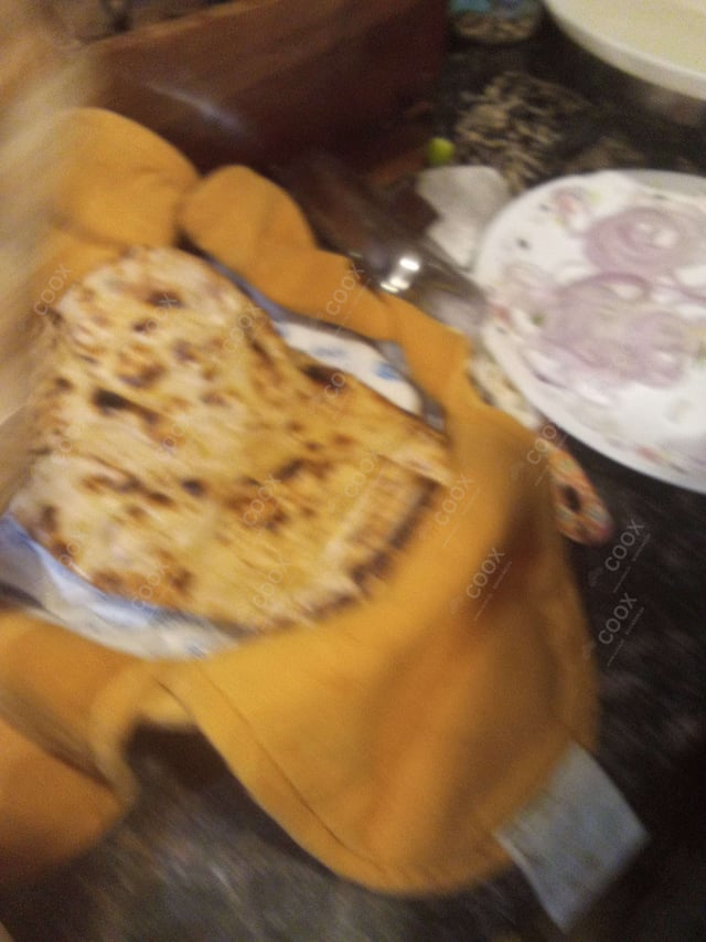 Delicious Naan (Butter / Garlic) prepared by COOX