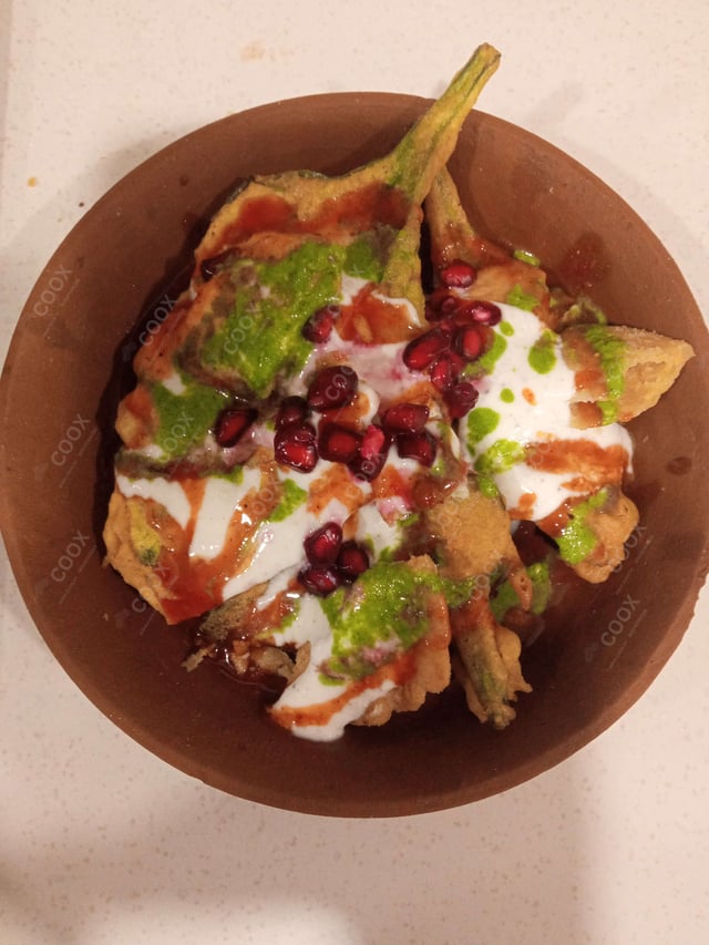 Delicious Palak Papdi Chaat prepared by COOX