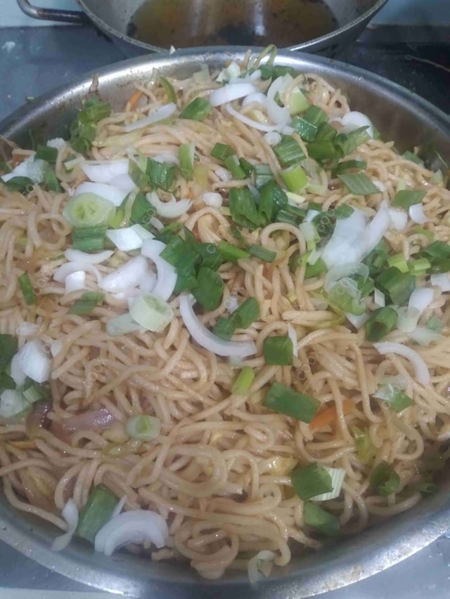 Delicious Veg Hakka Noodles prepared by COOX