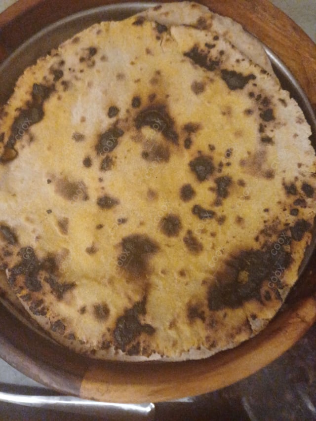 Delicious Makki ki Rotis prepared by COOX