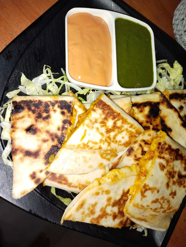 Delicious Veg Quesadillas prepared by COOX