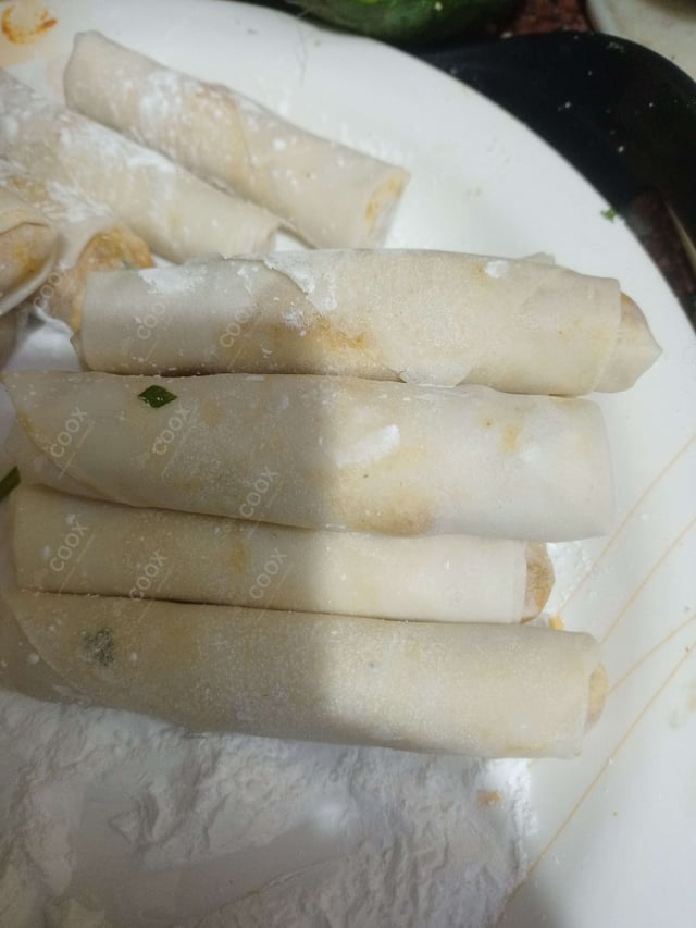 Delicious Veg Spring Rolls prepared by COOX