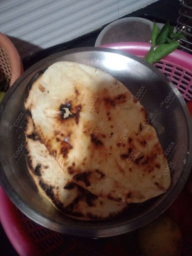 Delicious Naan (Butter / Garlic) prepared by COOX