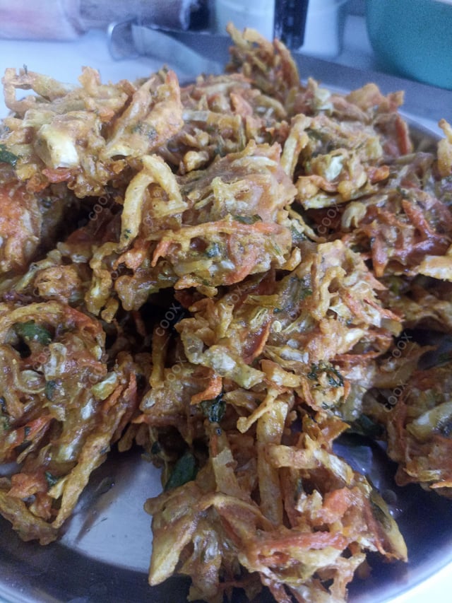 Delicious Mix Pakode prepared by COOX