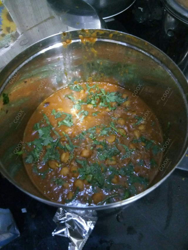 Delicious Chole Masala prepared by COOX