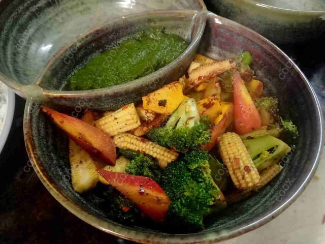 Delicious Grilled Vegetables prepared by COOX