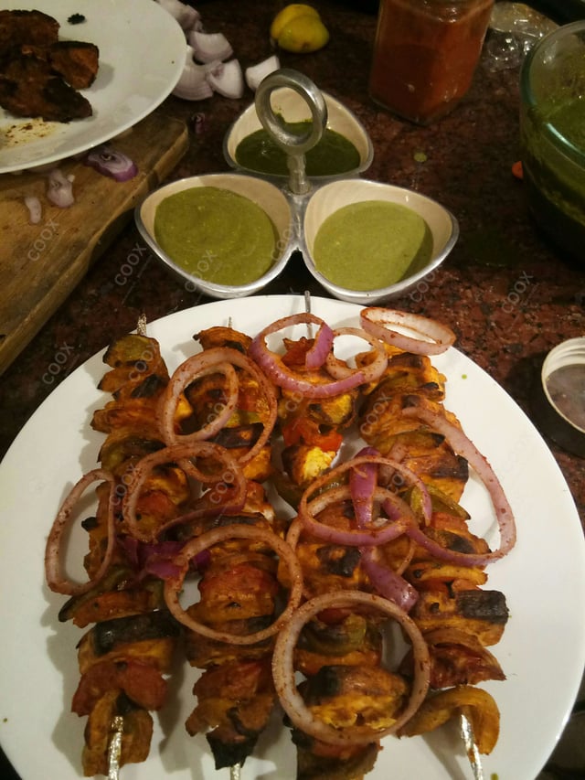 Delicious Paneer Tikka prepared by COOX