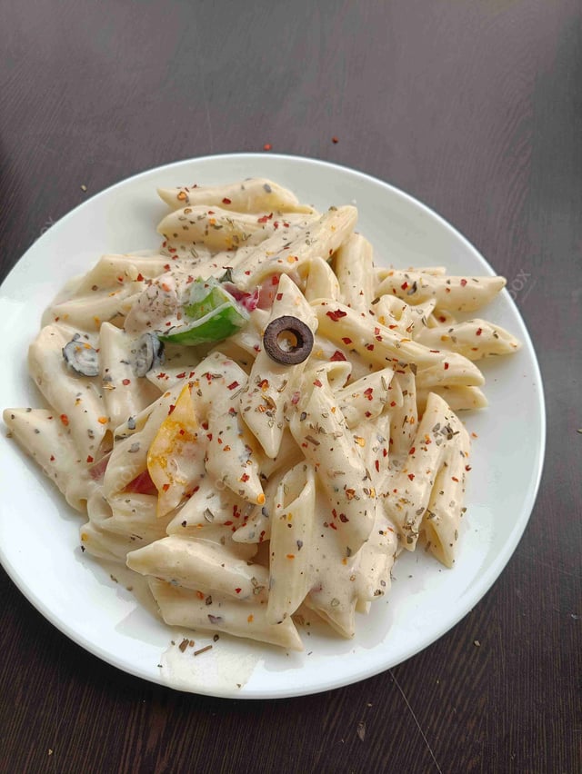 Delicious Pasta in White Sauce prepared by COOX