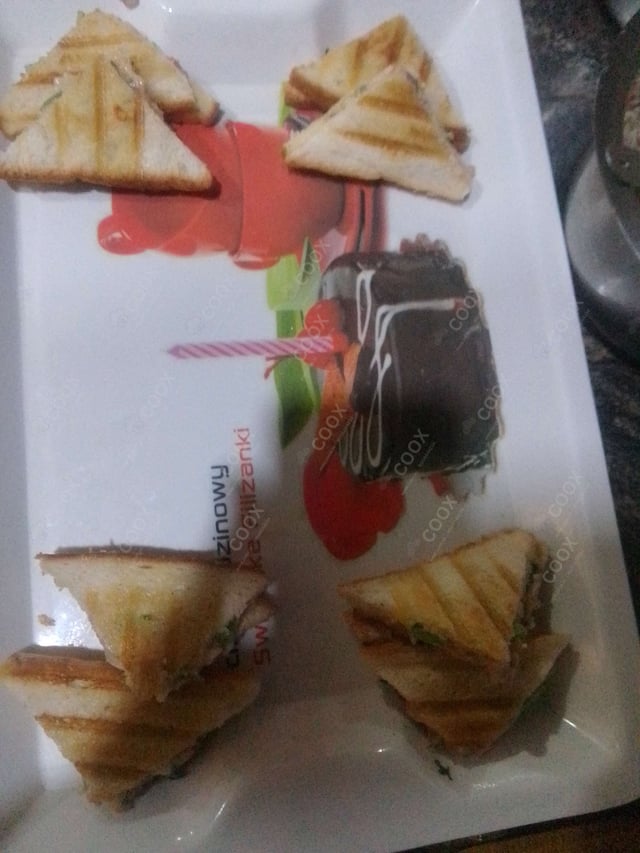 Delicious Veg Grilled Sandwiches prepared by COOX