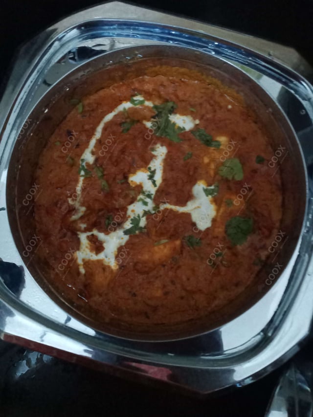 Delicious Chicken Tikka Masala prepared by COOX