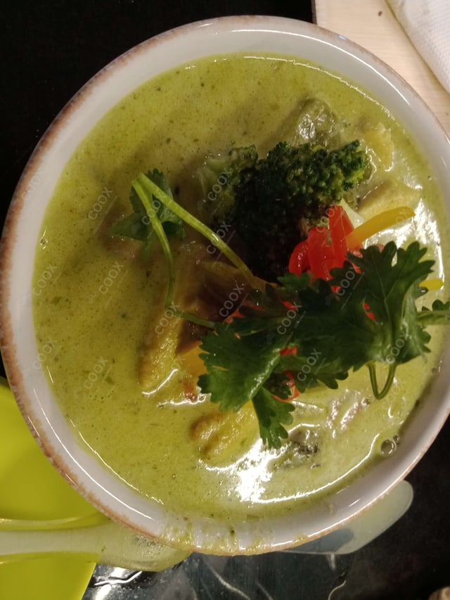 Delicious Green Thai Curry prepared by COOX