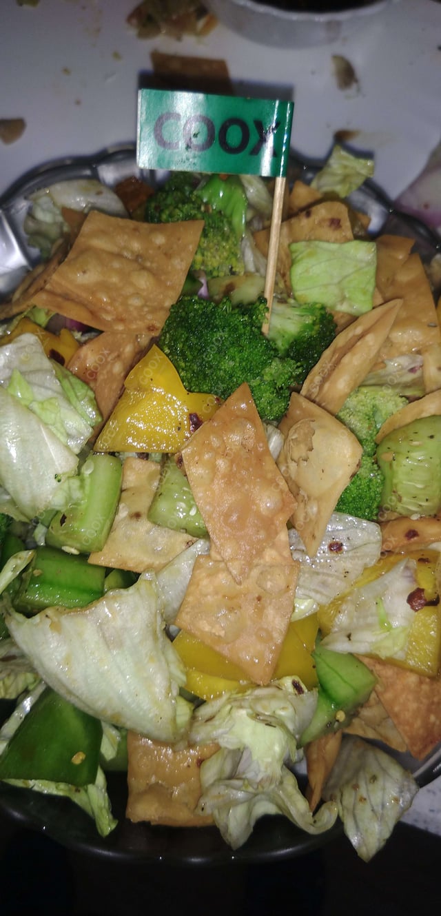 Delicious Fattoush Salad prepared by COOX