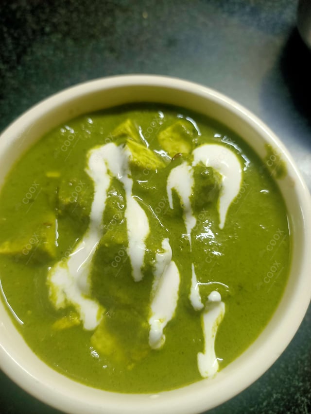 Delicious Palak Paneer prepared by COOX