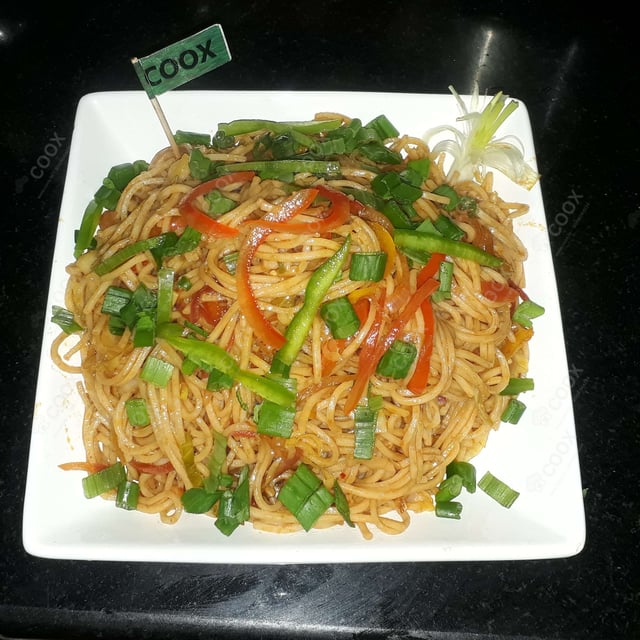 Delicious Veg Hakka Noodles prepared by COOX