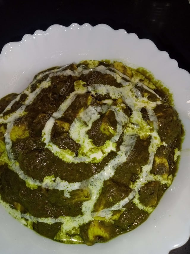 Delicious Palak Paneer prepared by COOX