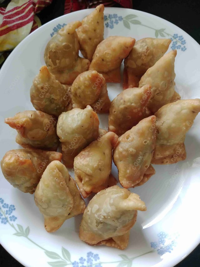 Delicious Keema Samosas prepared by COOX