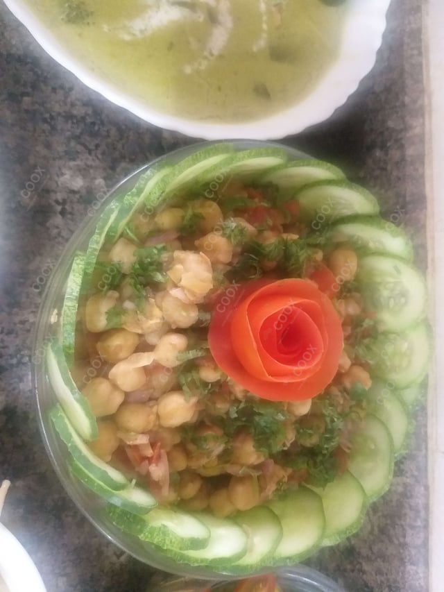 Delicious Chickpea Salad prepared by COOX