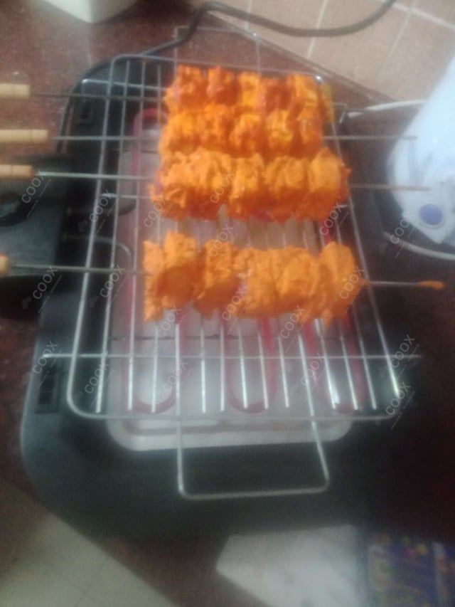 Delicious Paneer Tikka prepared by COOX