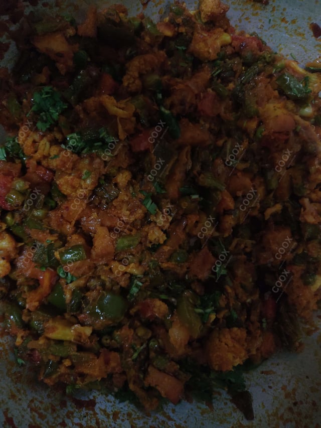 Delicious Mix Veg prepared by COOX